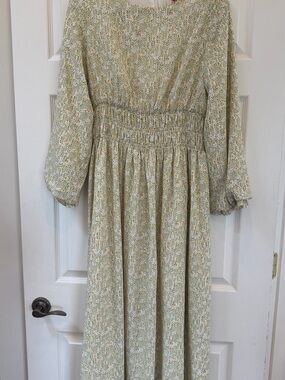 VEILED SIZE S 54 Light Green Floral Smocked Waist Maxi Dress